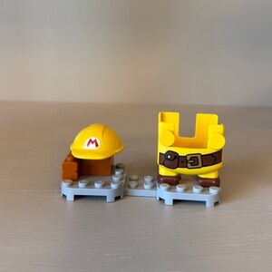 LEGO Super Mario #71373
Builder Mario Power-Up Pack